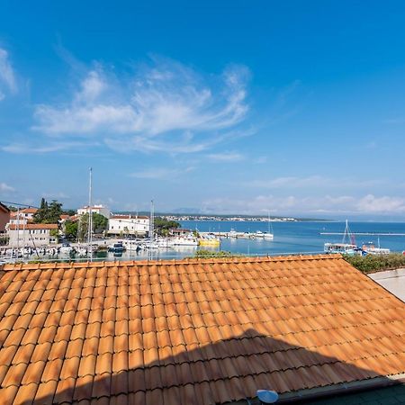 מאלינסקה Apartments Vila Dk מראה חיצוני תמונה