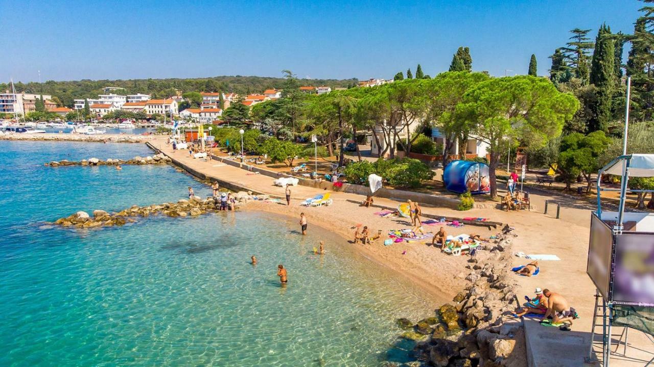 מאלינסקה Apartments Vila Dk מראה חיצוני תמונה