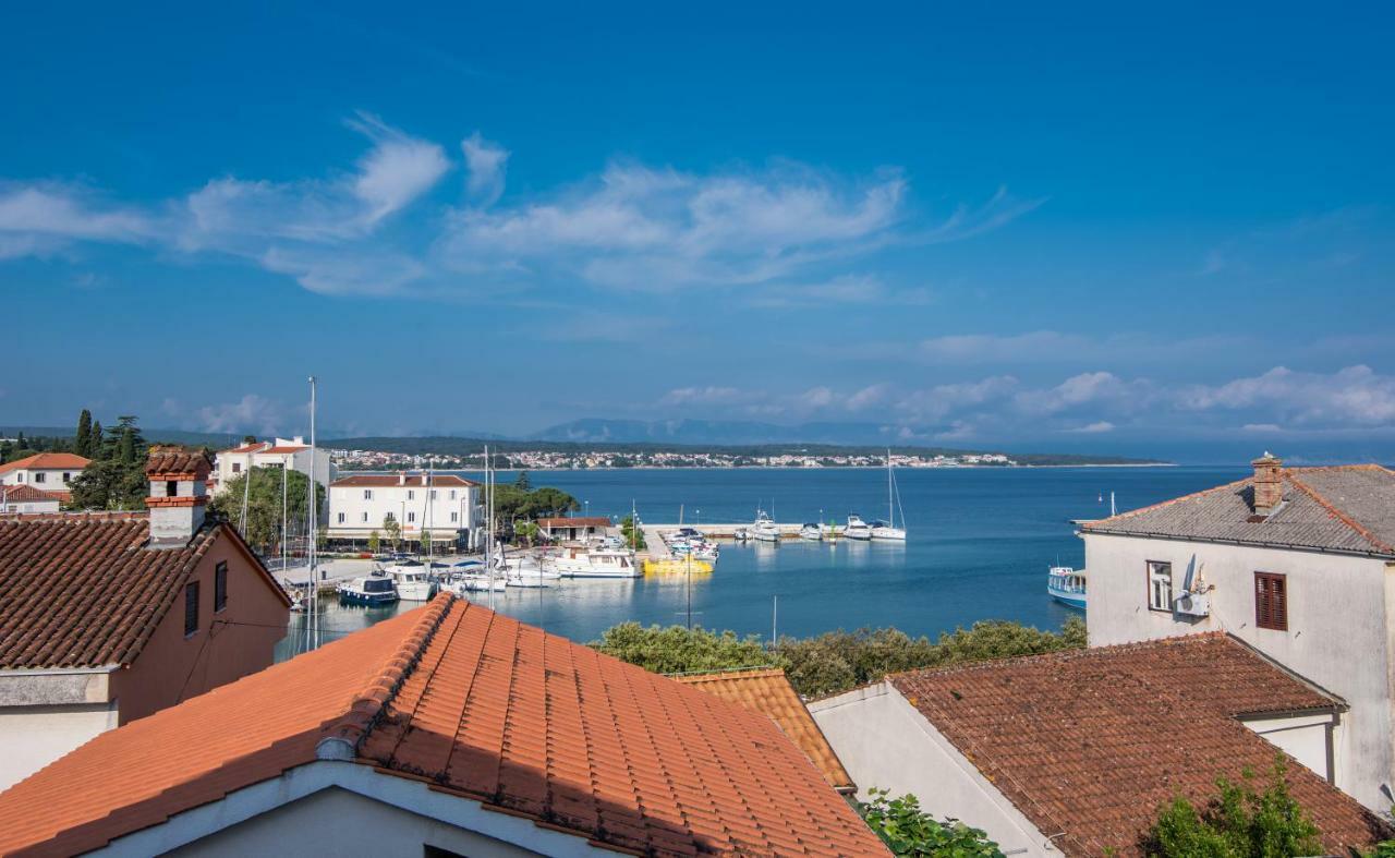 מאלינסקה Apartments Vila Dk מראה חיצוני תמונה